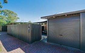 Modern Stylish Self-Contained Studio Apartment